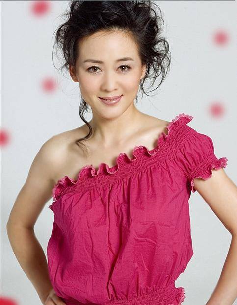 被前夫一巴掌扇到离婚,二婚嫁世界冠军,原来她才是清醒大女主