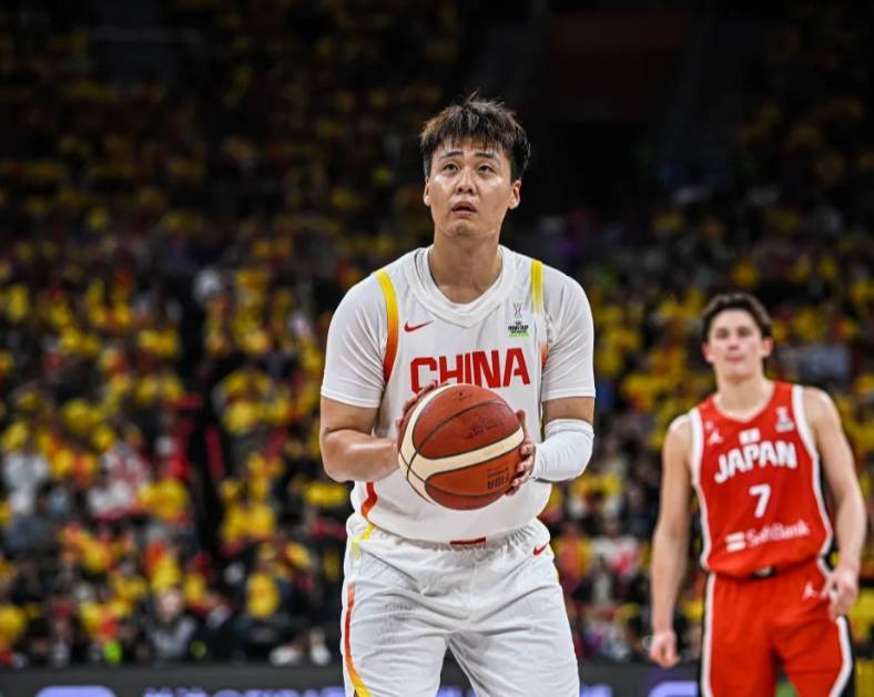 赵睿:作为队长要承担责任 希望年轻球员出去走一走