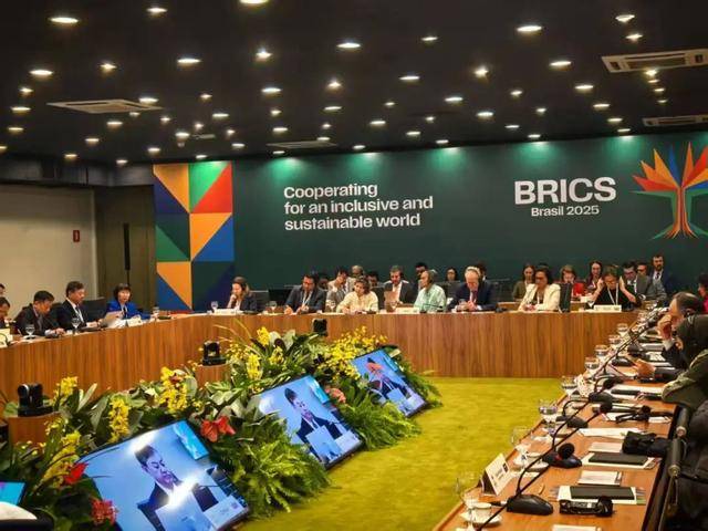 生态环境部部长:个别国家搞毁约退群,损害全球应对气候变化努力