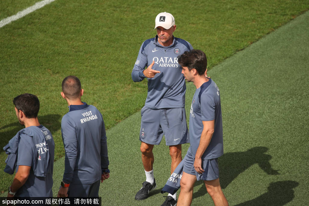 海尔集团与切尔西的潜在赞助协议:一场品牌大战的序幕?