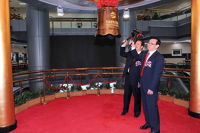 烟台父子,28亿并购带来4500亿