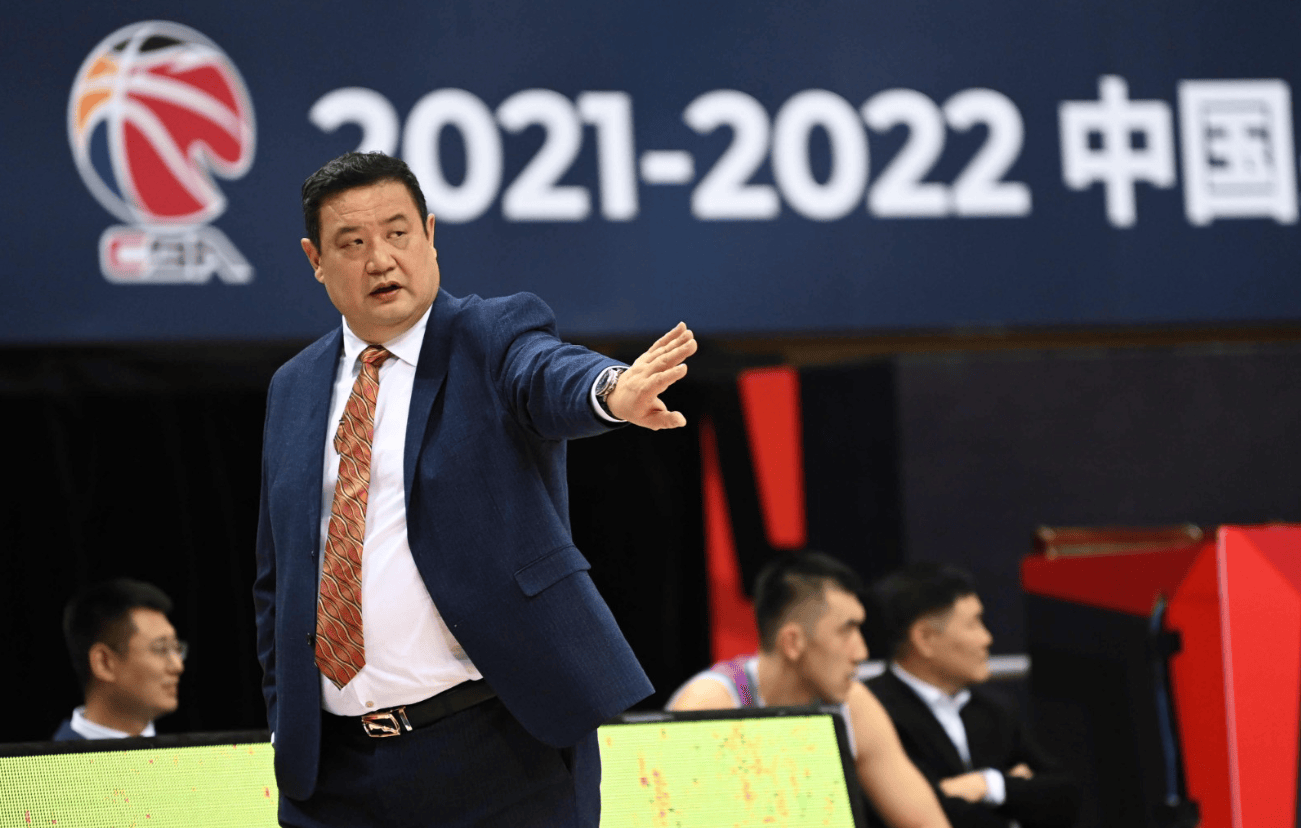 徐长锁因病去世享年52岁 杨瀚森发文缅怀恩师